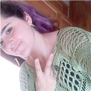 Profesora de inglés imparte clases a todas las edades